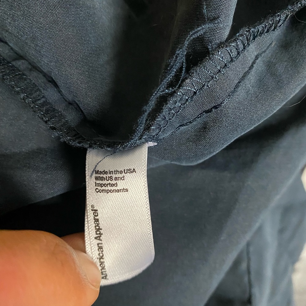 American Apparel - Picture 7 of 8